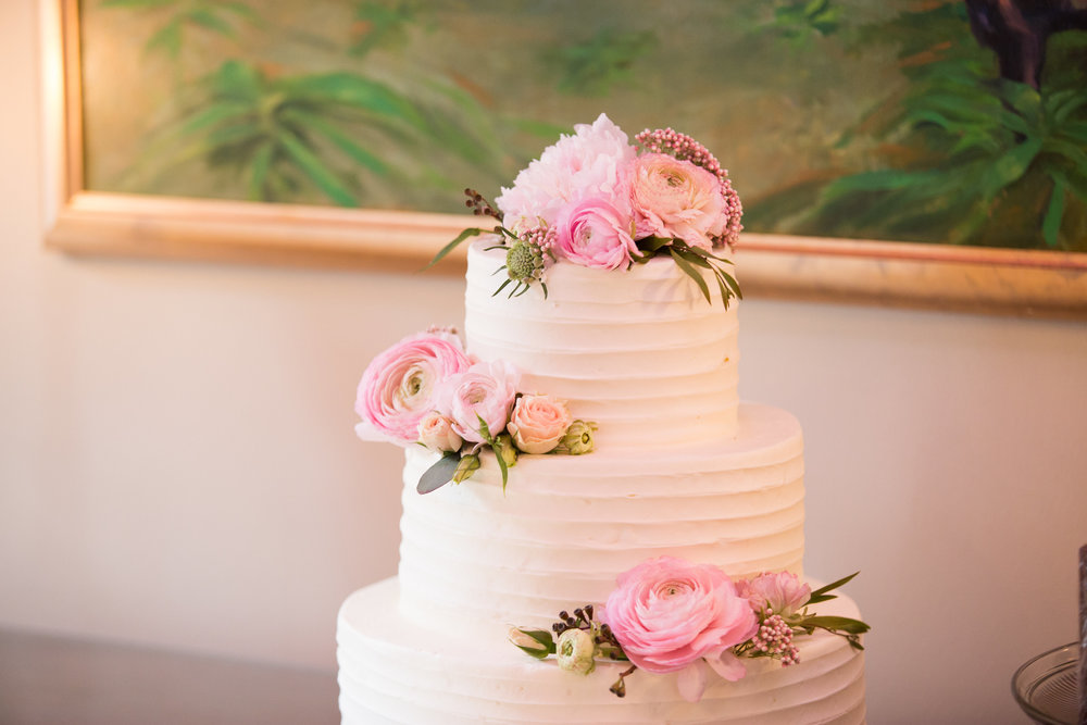 julie-dicarlo-photography-kentlands-mansion-wedding-brielle-davis-events-wedding-cake-sweets-by-e.jpg